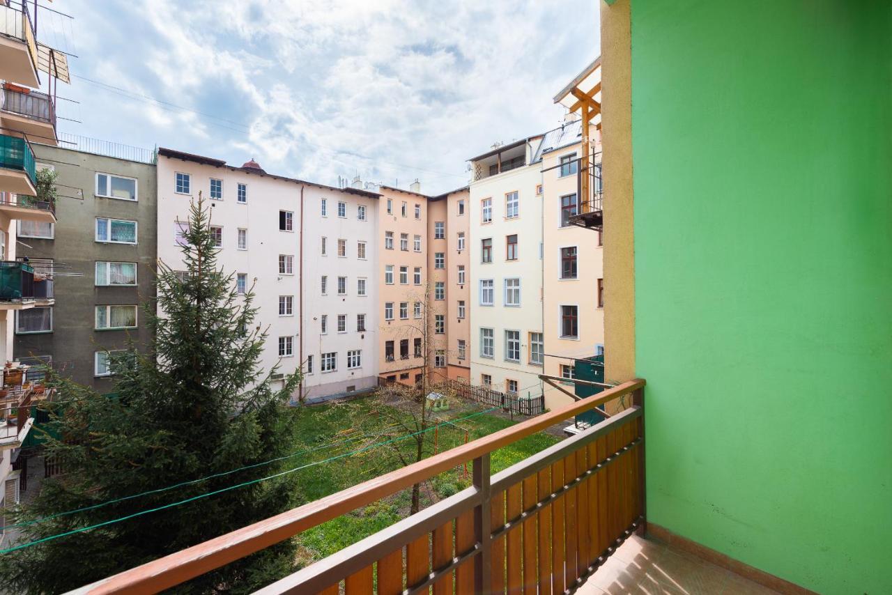 Spacious Apartment Decin